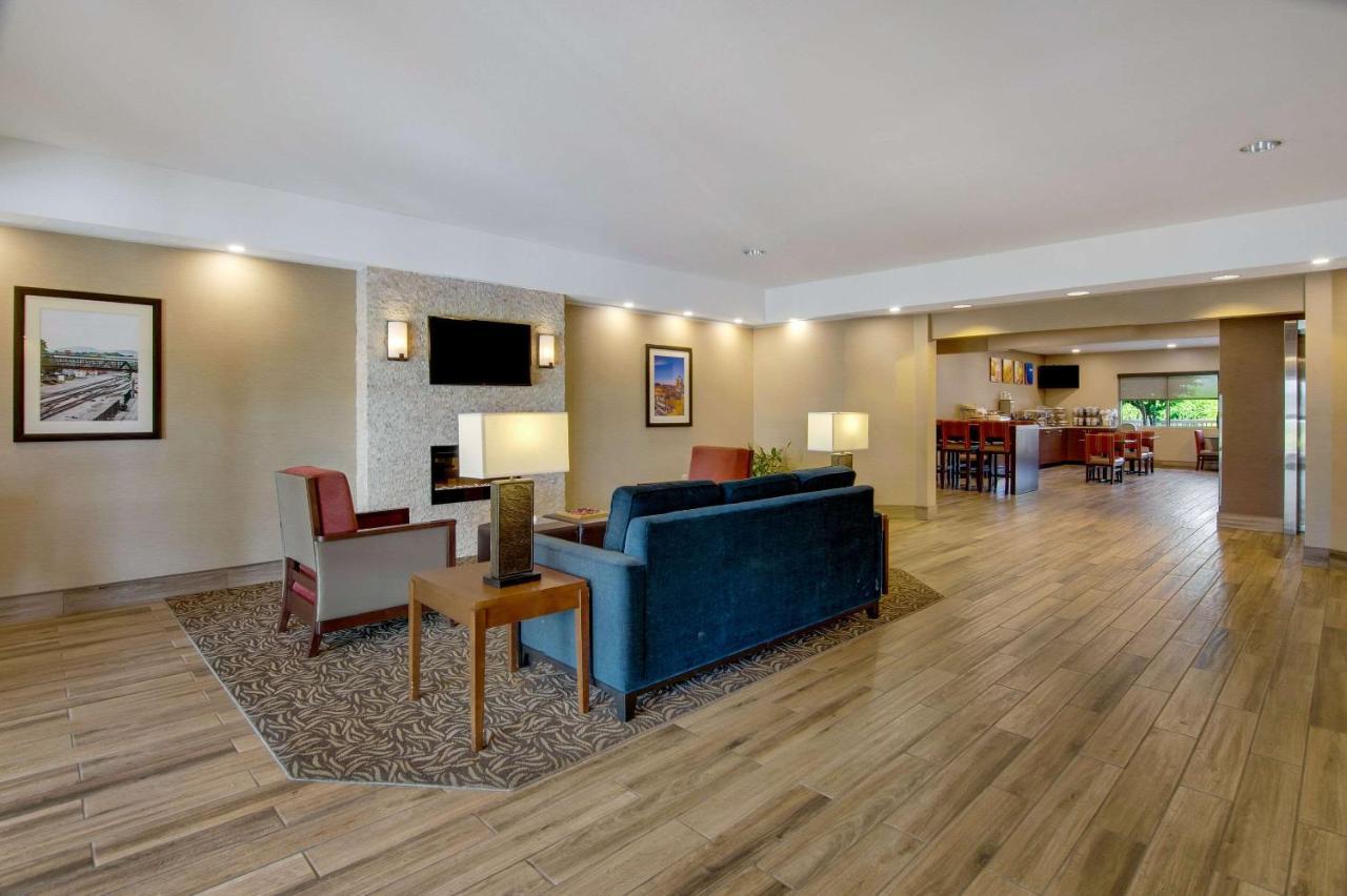 Comfort Inn Airport Roanoke Eksteriør bilde